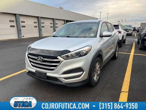 2018 Hyundai TUCSON SE