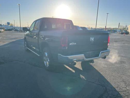 Brilliant Black Crystal Pearlcoat 2017 RAM 1500 Big Horn
