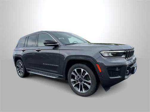 2022 Jeep Grand Cherokee Overland