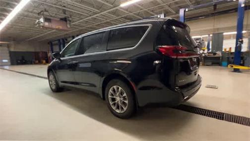 2026 Chrysler Pacifica L