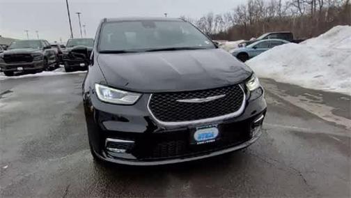 2026 Chrysler Pacifica L