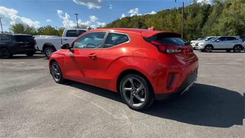 2019 Hyundai Veloster 2