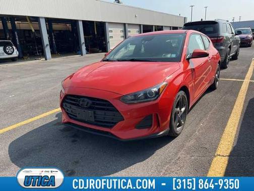 2019 Hyundai Veloster 2
