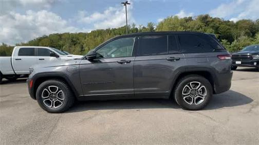 2022 Jeep Grand Cherokee 4xe Trailhawk