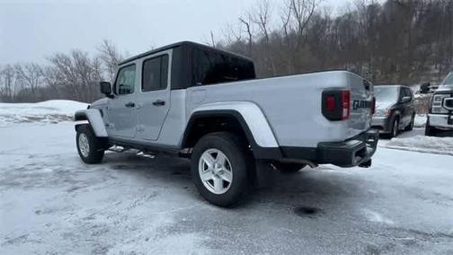 2022 Jeep Gladiator Sport S