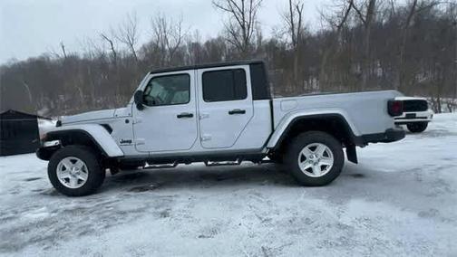 2022 Jeep Gladiator Sport S