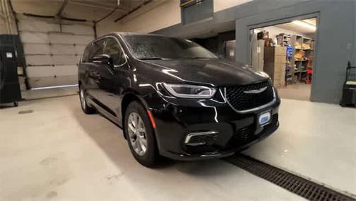 2026 Chrysler Pacifica L