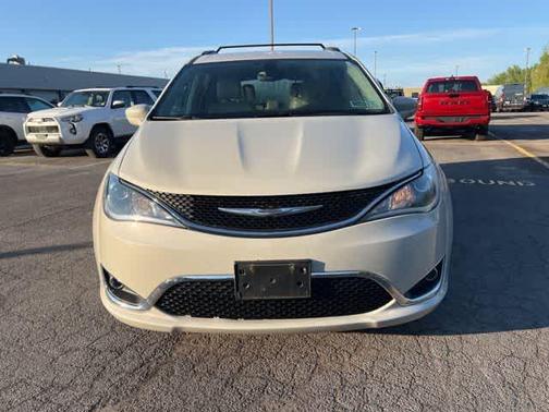 Tusk White 2017 Chrysler Pacifica Touring-L