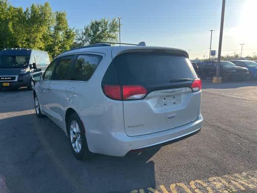 Tusk White 2017 Chrysler Pacifica Touring-L