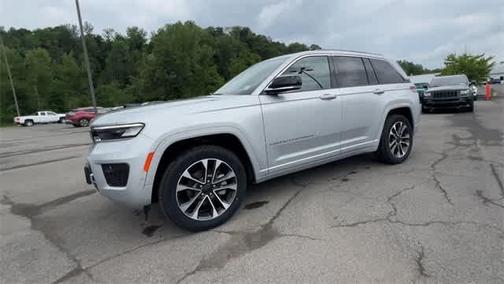 2022 Jeep Grand Cherokee Overland