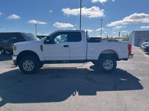 Oxford White 2018 Ford F-250 XL