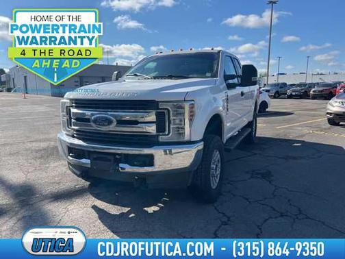 Oxford White 2018 Ford F-250 XL
