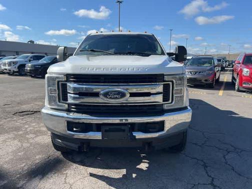 Oxford White 2018 Ford F-250 XL