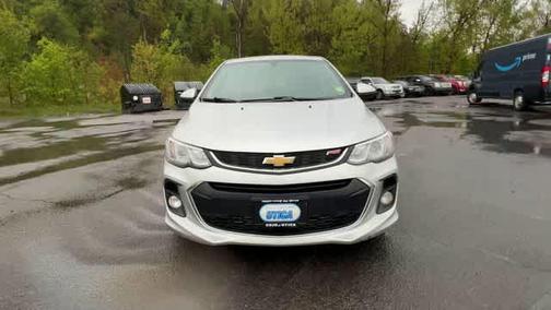 Silver Ice Metallic 2019 Chevrolet Sonic LT