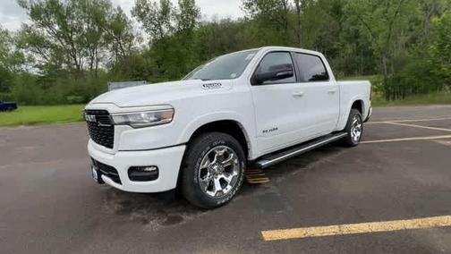 Bright White Clearcoat 2026 RAM 1500 Big Horn/Lone Star