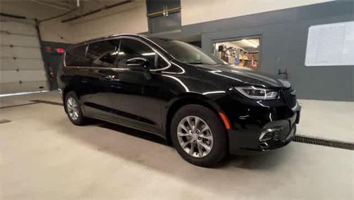 2026 Chrysler Pacifica L
