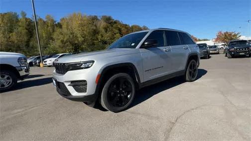 2023 Jeep Grand Cherokee Altitude