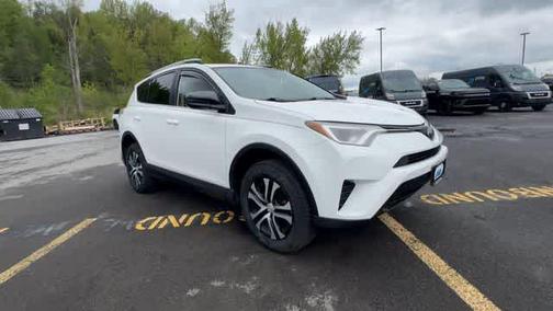 Super White 2018 Toyota RAV4 LE