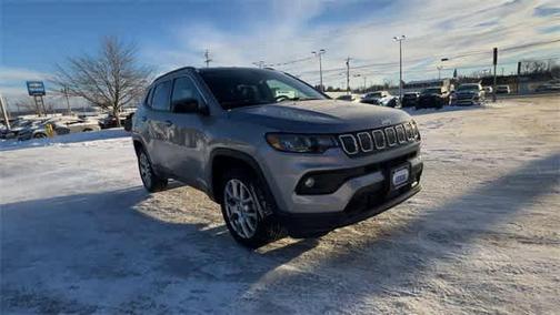 2022 Jeep Compass Latitude Lux