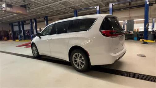 2026 Chrysler Pacifica L