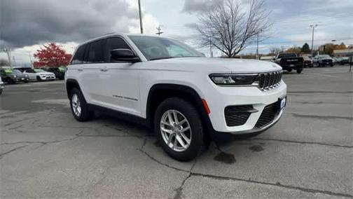 2023 Jeep Grand Cherokee Laredo