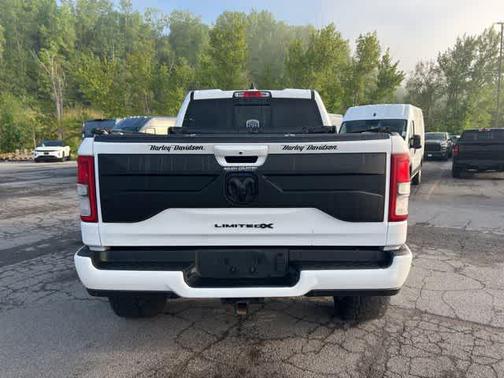 Bright White Clearcoat 2021 RAM 1500 Big Horn/Lone Star