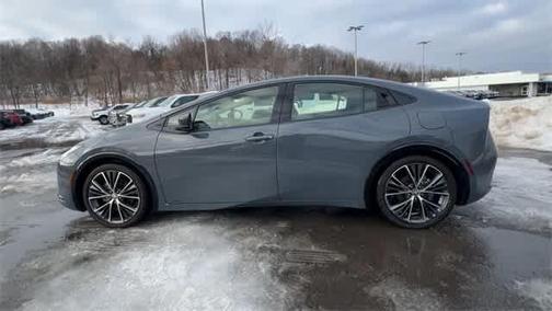 2024 Toyota Prius XLE