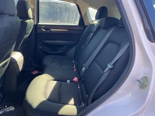 2017 Mazda CX-5 Sport