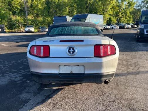 2010 Ford Mustang Base