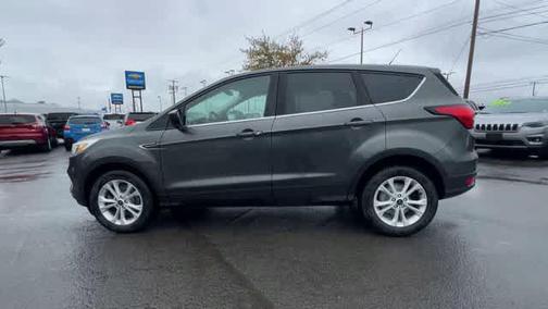 Magnetic Metallic 2019 Ford Escape SE