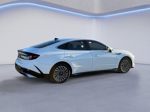 2024 Hyundai SONATA Hybrid SE