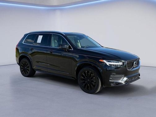2020 Volvo XC90 T5 Momentum