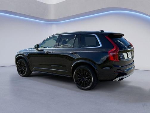 2020 Volvo XC90 T5 Momentum