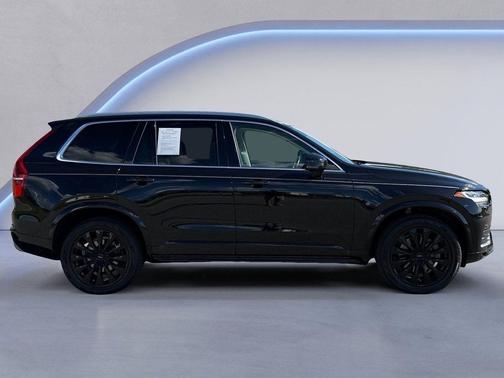 2020 Volvo XC90 T5 Momentum