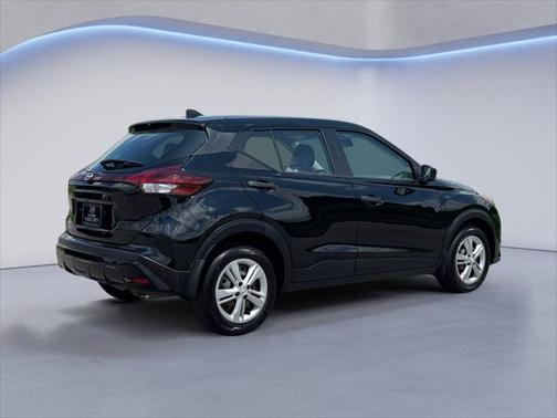 2023 Nissan Kicks S