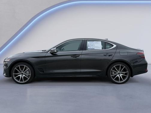 2025 Genesis G70 2.5T RWD