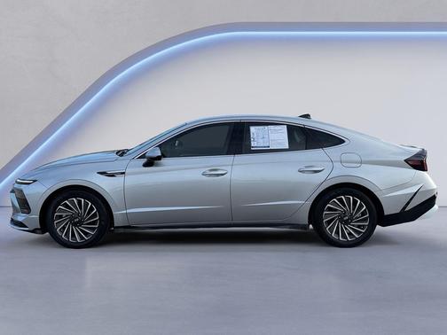 2024 Hyundai SONATA Hybrid SE