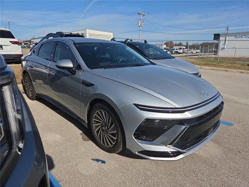 2024 Hyundai SONATA Hybrid SE
