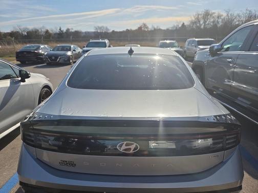 2024 Hyundai SONATA Hybrid SE