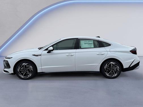 2026 Hyundai SONATA SEL