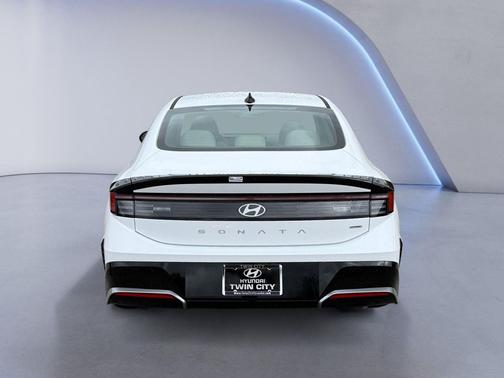 2026 Hyundai SONATA SEL