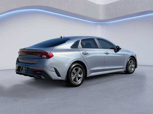 2021 Kia K5 LXS