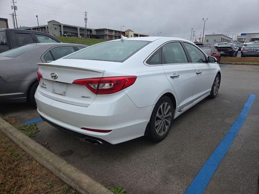 2016 Hyundai SONATA Sport