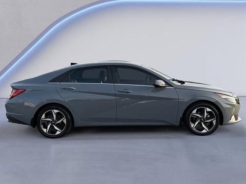 2023 Hyundai ELANTRA HEV Limited