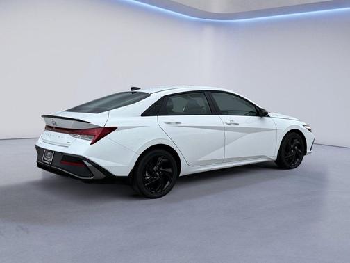 2026 Hyundai ELANTRA HEV SEL Sport