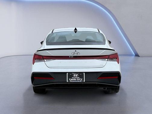 2026 Hyundai ELANTRA HEV SEL Sport