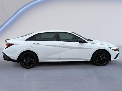 2026 Hyundai ELANTRA HEV SEL Sport