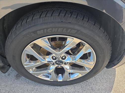 2019 Kia Sorento SX