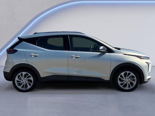 2023 Chevrolet Bolt EUV FWD LT