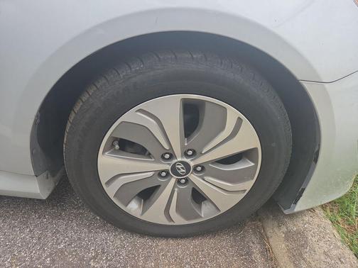 2015 Hyundai SONATA Hybrid Limited